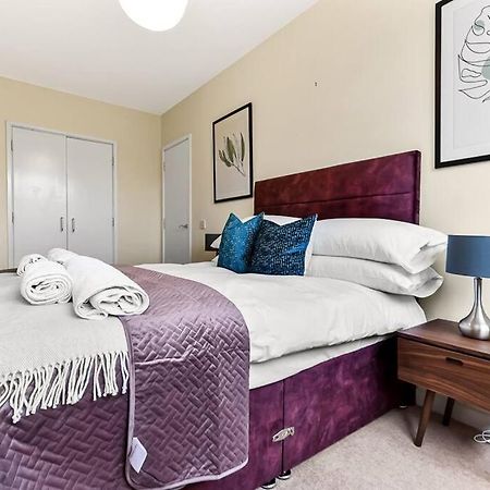 Large Group & Contractor Booking! Duplex W/Parking Milton Keynes Eksteriør bilde